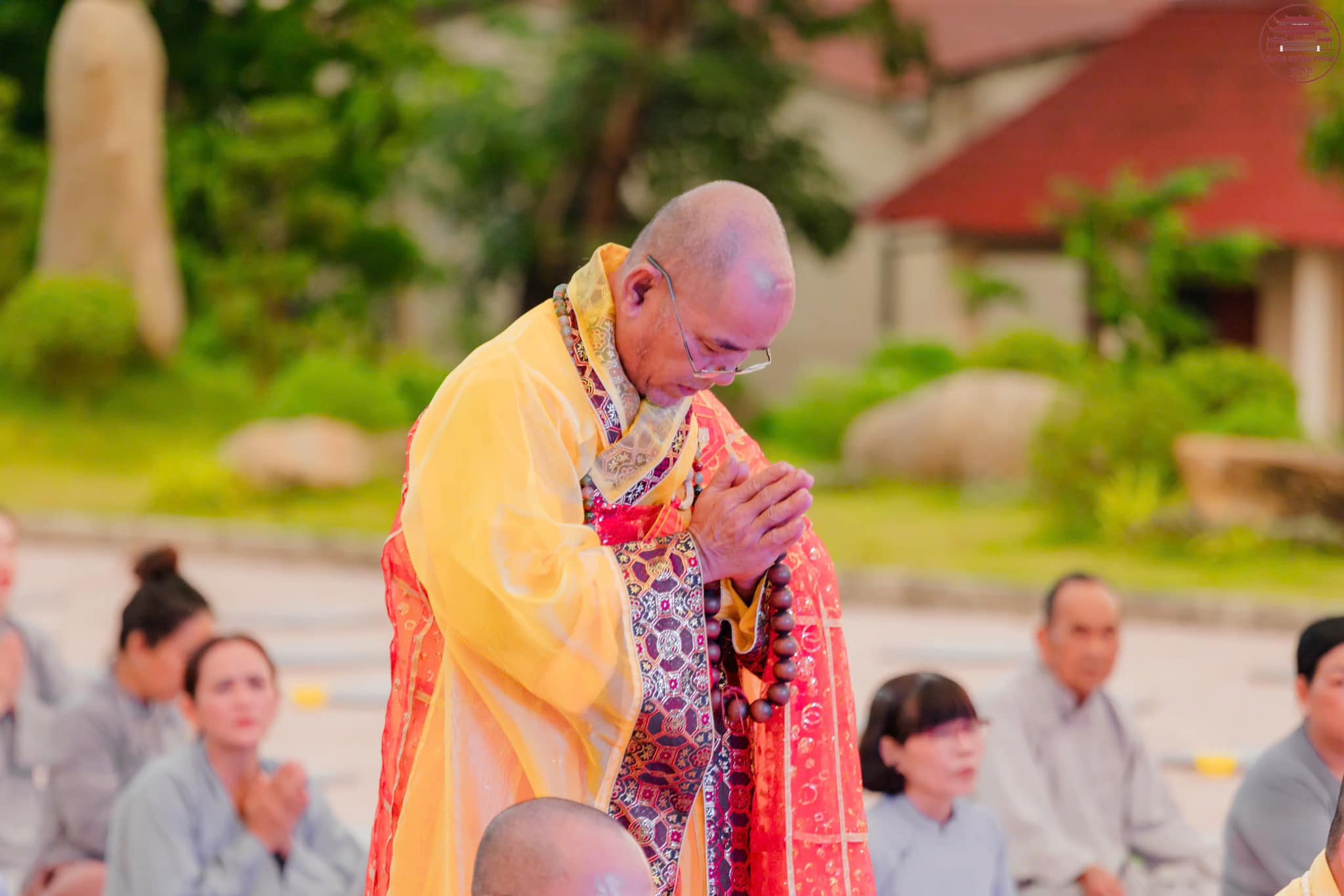 Công tác từ thiện và xã hội